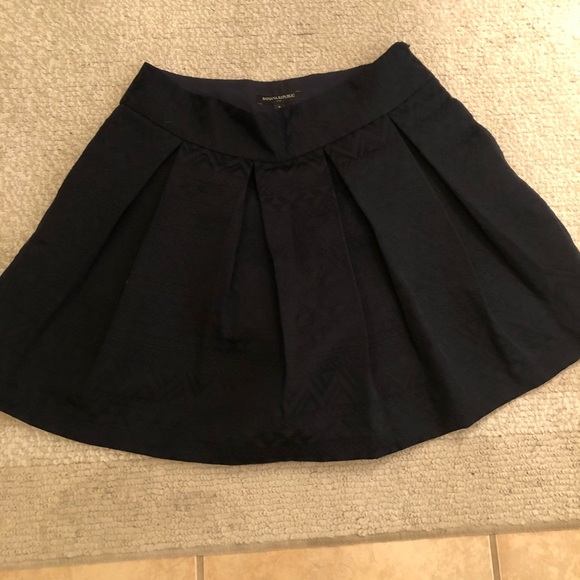 Skirt - Picture 1 of 3
